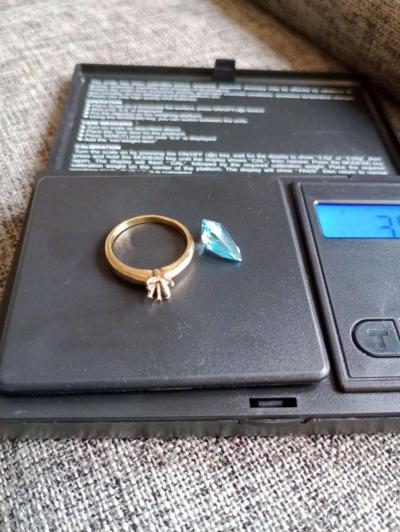 Aquamarine 14k Gold Ring size 7 for women  Sold as is - Thumbnail 3