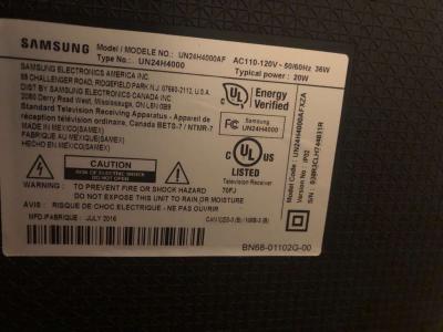 Two flat screen TVs - Thumbnail 5