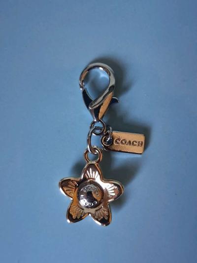 COACH FLOWER BAG CHARM KEYCHAIN OR ZIPPER PULL - Thumbnail 2
