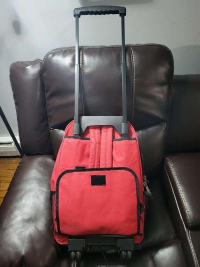 5 Mens Brand New Short Sleeve Shirts with a bonus backpack - Thumbnail 5