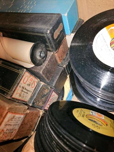 Estate Sale 1950s to presant - Thumbnail 2