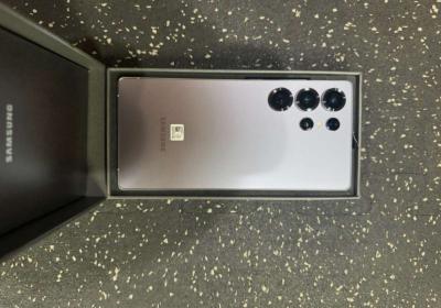 Brand new Samsung galaxy S 25 ultra - Thumbnail 2