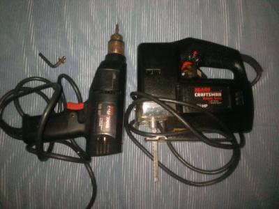 CRAFTSMAN Drill and Saw with brand new 4 pk saw blades - Thumbnail 2