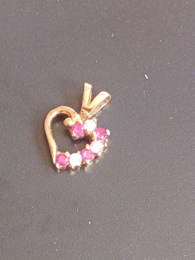 10k Yellow Gold  CZ Heart Pendant Charm - Thumbnail 5