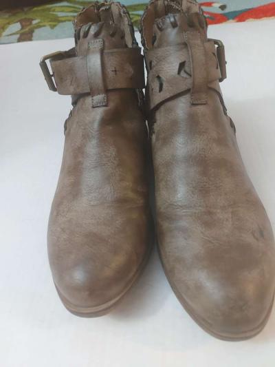 Rampage Criss Cross Strap Ankle Zip  Booties Size 7 - Thumbnail 2