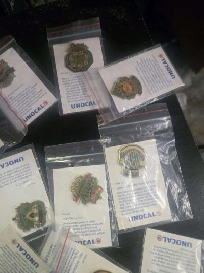 unocal vintage dodger pins from first day of ln LA and on - Thumbnail 4
