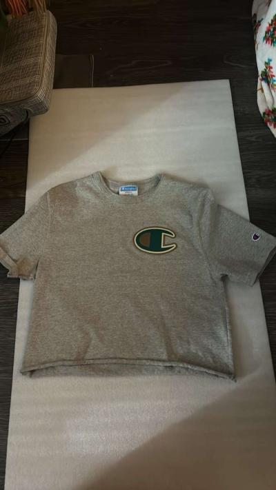 Champion Cropped Rolled Hem Tee Size Small - Thumbnail 5
