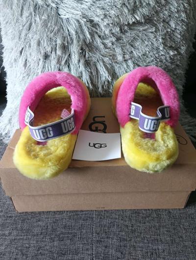 UGG Fluff Yeah Slide Kids Yellow Rainbow size 6 for women - Thumbnail 2