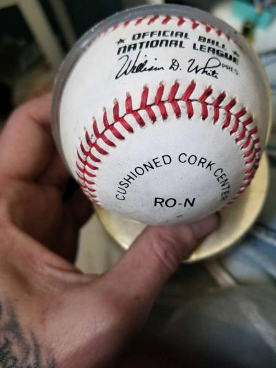 johnny bench auto graphed baseball - Thumbnail 3