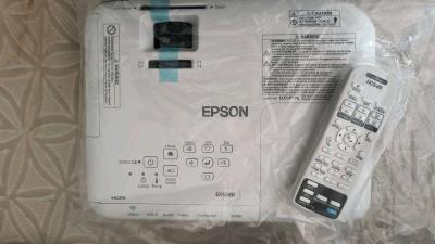 Epson EX 5260 pro video projector - Thumbnail 3