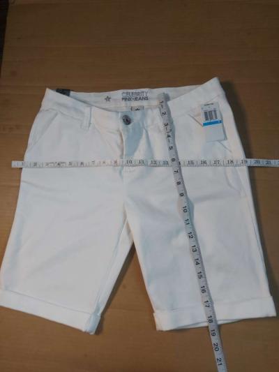 Celebrity Pink NWT White Shorts - Thumbnail 3