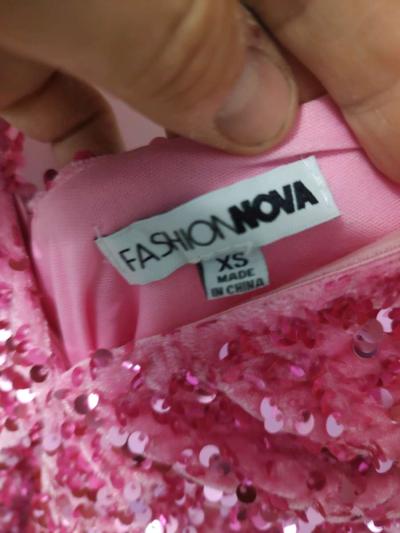 Womens XS sequin pretty pink dress Fashion Nova - Thumbnail 2