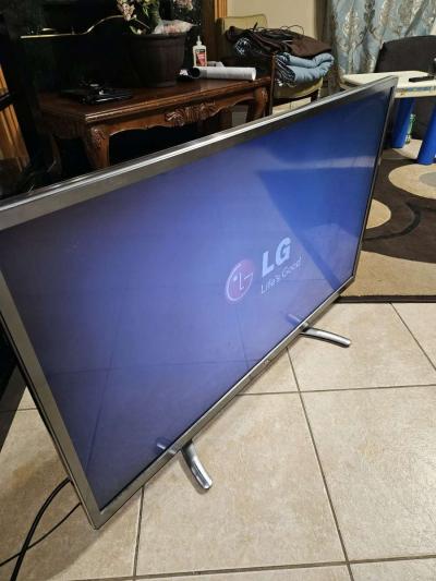 47in LG Smart TV - Thumbnail 2