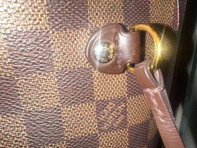 Authentic Louis Vuitton q MM in Damier Ebene - Thumbnail 5