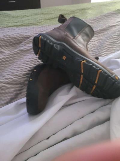 catepillars boots - Thumbnail 1