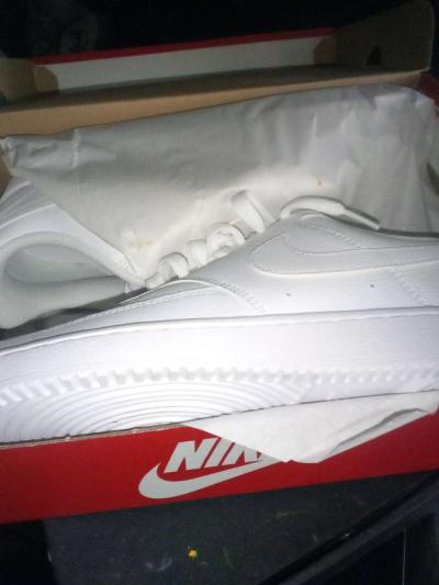all white Nike Court womens size 8 - Thumbnail 3