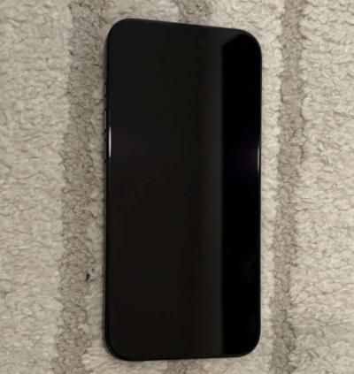 iPhone 16 max unlocked to any carrier - Thumbnail 2