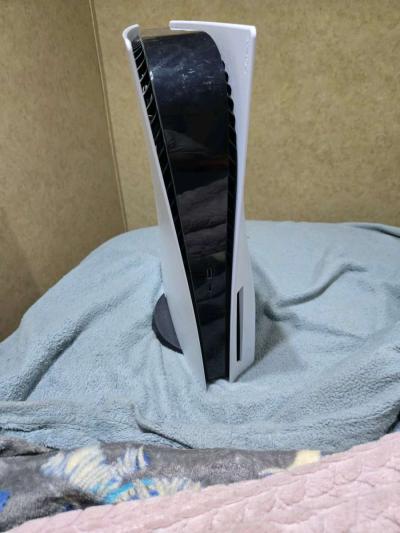 ps5 with 10 games - Thumbnail 5