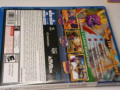 PS4 GAME INCLUDES 3 GAMES IN IT - Thumbnail 2