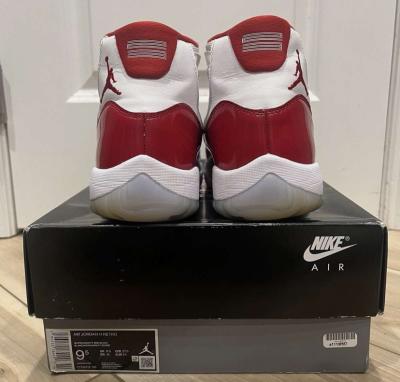Brand new Jordan retro size 11 - Thumbnail 3
