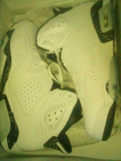 Jordan Mens 6 Retro Reverse Oreo - Montclair, California
