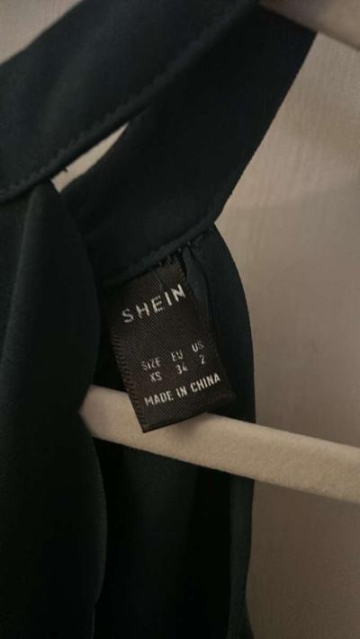 SHEIN Green Scalloped Tie Top Size XS - Thumbnail 6