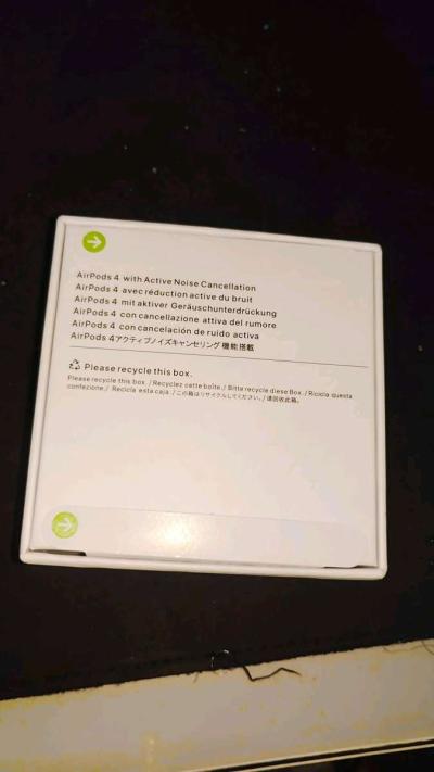 Apple airpods 4 anc - Thumbnail 4