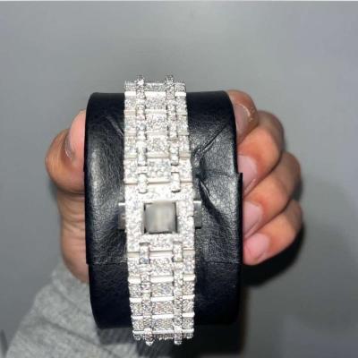 men vvs mossinite ap watch great condition - Thumbnail 2