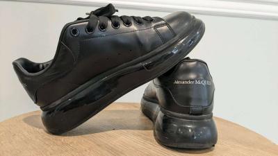 Alexandra McQueen - Thumbnail 5