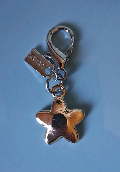 COACH FLOWER BAG CHARM KEYCHAIN OR ZIPPER PULL - Thumbnail 6