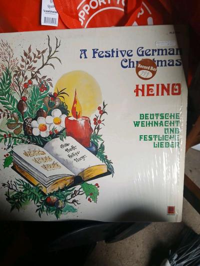 VINYL RECORDS WHOLE BOX OF EM - Thumbnail 4