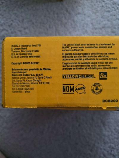 DEWALT DCB200 30 Ah 20V LiIon Premium Battery - Thumbnail 2