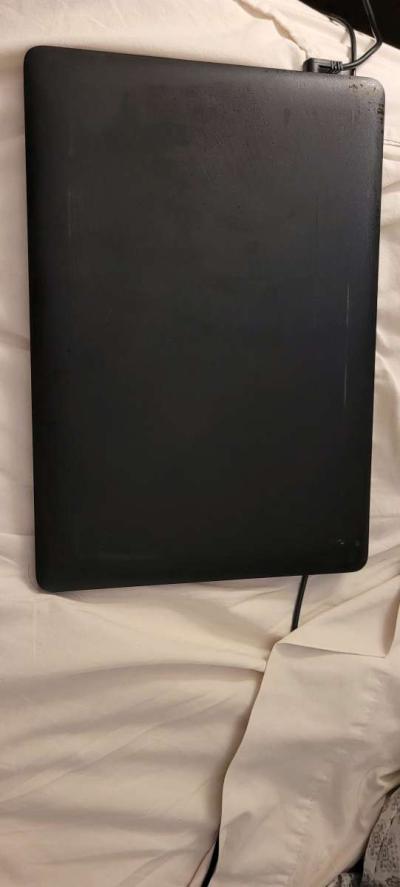 cheap Laptop with charger - Thumbnail 2