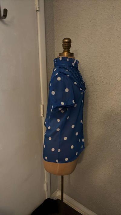 HM Dividco Short sleeve Ruffled Polka Dot top Size 4 BlueWhi - Thumbnail 3