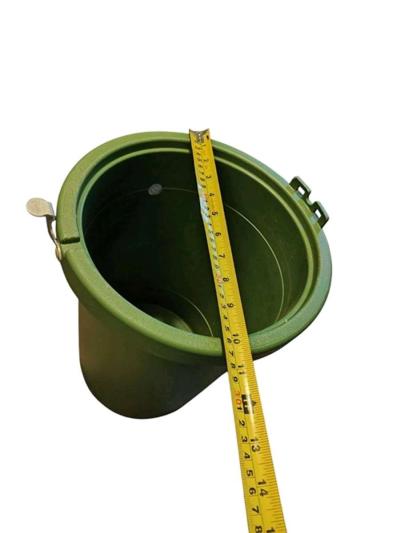 Sterling 5 Quart Ice Cream Freezer With Motor  Accessories R - Thumbnail 6