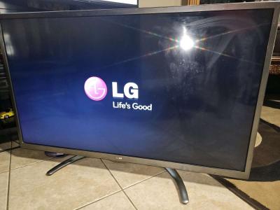 47in LG Smart TV - Thumbnail 1
