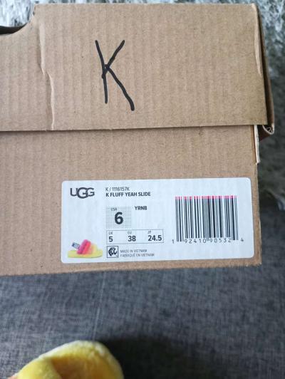 UGG Fluff Yeah Slide Kids Yellow Rainbow size 6 for women - Thumbnail 6