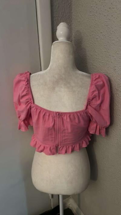 SHEIN Sweetheart Cut Out Tie Front Ruffle Trim Crop Top Barb - Thumbnail 2