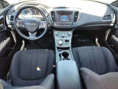 2015  Chrysler200 Limited - Thumbnail 5