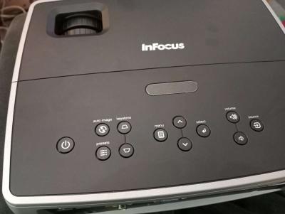 InFocus IN2102 Projector With Remote - Thumbnail 4