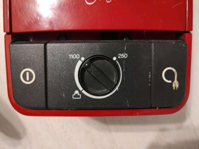 Miele Flamenco II Red Canister Vacuum no Extra Attachments - Thumbnail 3