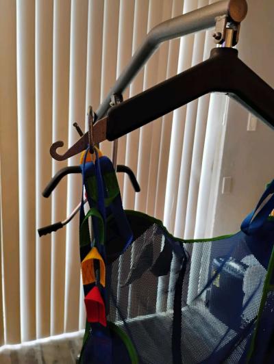 Hydraulic manual patient lift - Thumbnail 3