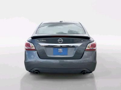 2015  Nissan Altima S - Thumbnail 6