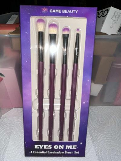 Game Beauty Eyeshadow Brush Set - Round Lake, Illinois