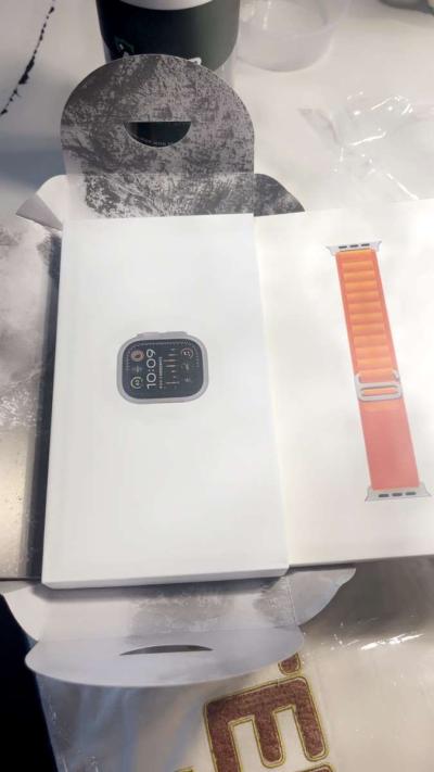 New Apple Watch Ultra 2 - Thumbnail 4
