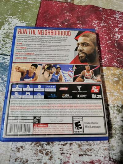 NBA 2k18 PS4 Disk looks brand new - Thumbnail 3