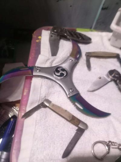 8 mixed knives - Thumbnail 3