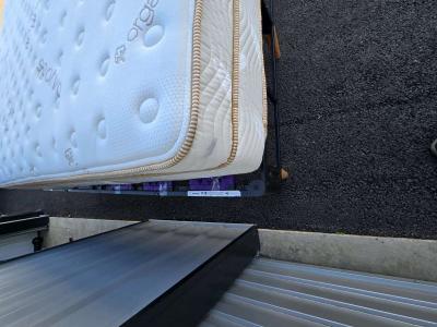 Great condition Saatva Classic Queen Mattress - Thumbnail 4