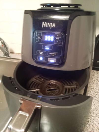 Ninja air fryer - Thumbnail 2