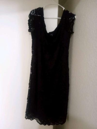 black dress - Thumbnail 1